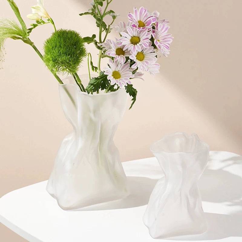 Elegant Glass Flower Vase - Creative Transparent Design